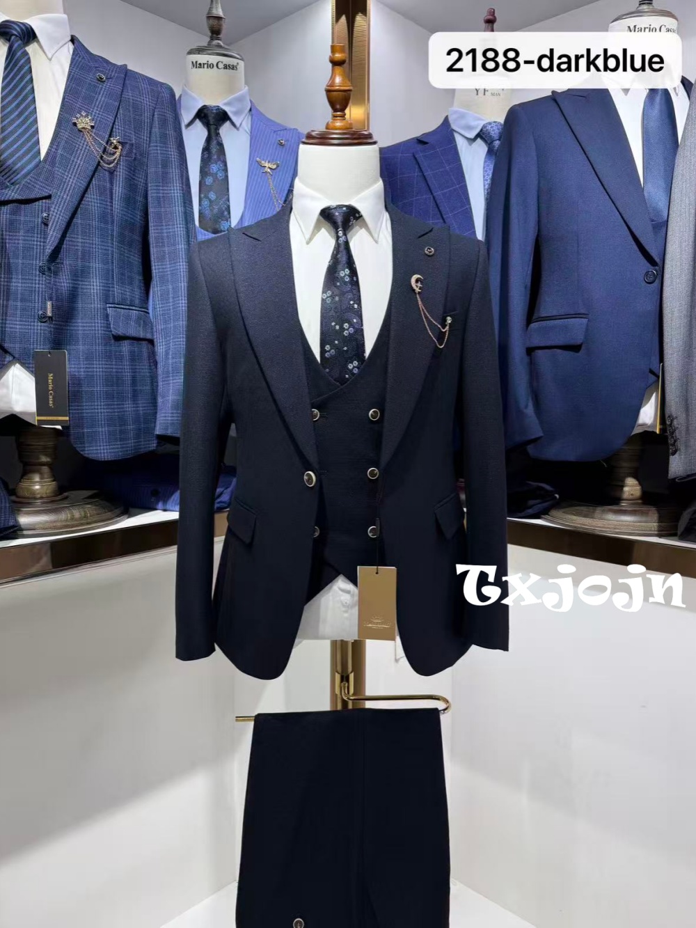 Men Formal Wear Wedding Guest - ชุดสูทผู้ชายสีน้ำเงินเข้ม 3 ชิ้น ชุดทำงานสำนักงาน ดีไซน์หรูหรา ปกแหลม